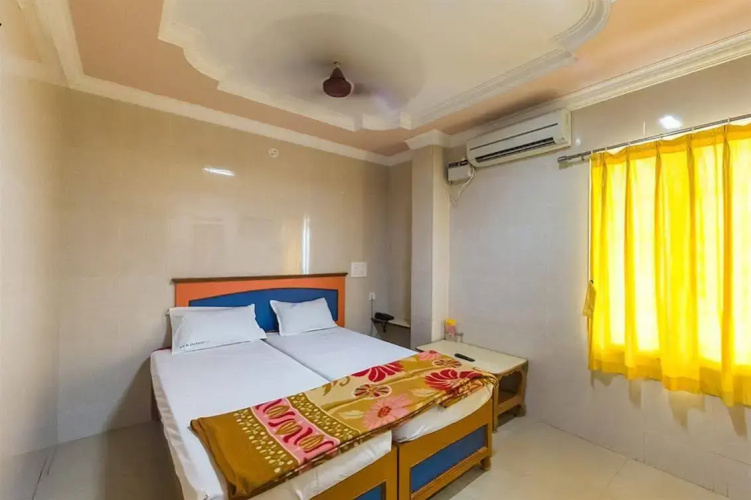 KVR Deluxe Residency