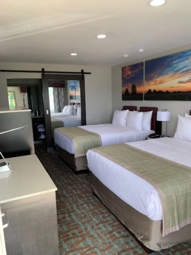 Standard Quadruple room