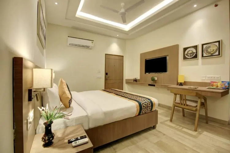 Hotels 18