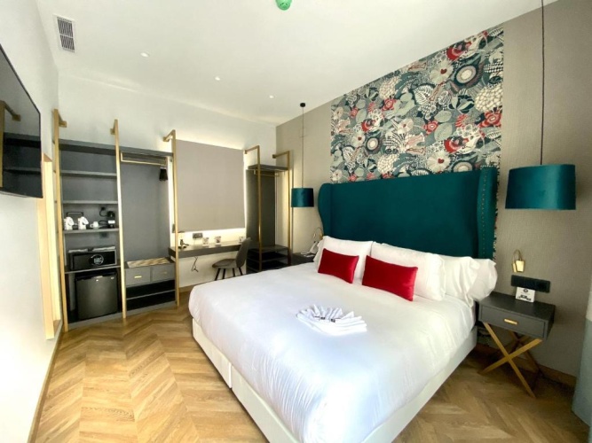 Triple room