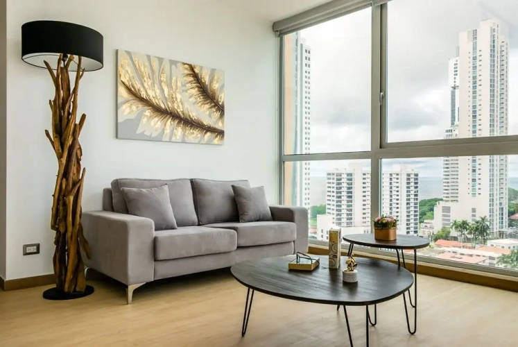 3 Bedrooms Apartment