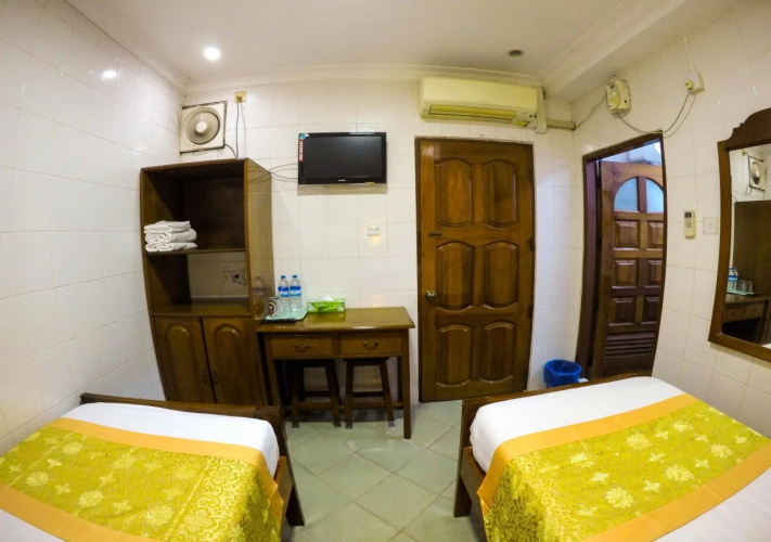 May Shan Hotel