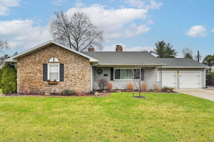 4 Bedrooms Cottage
