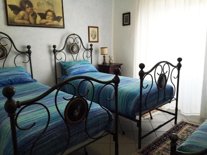 Standard Triple room with balcony