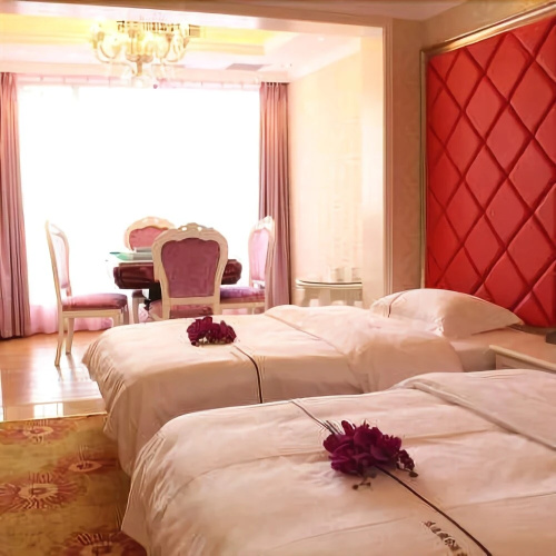 Yuntong Holiday Hotel