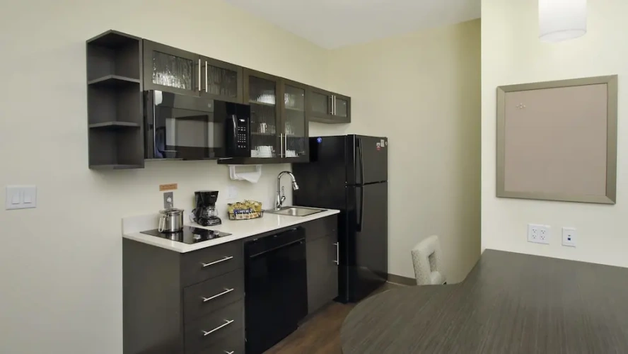 1 Bedroom Suite