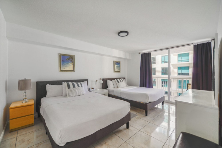 Brickell Bay 3304
