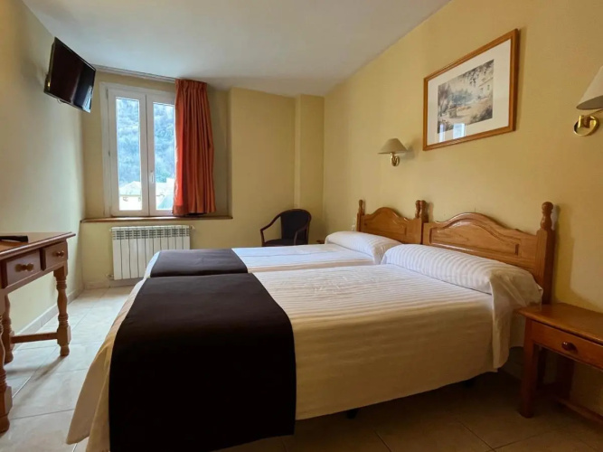 Hotel Joan Canejan