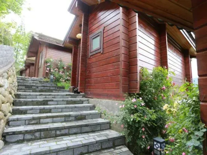 Yunqi Hostel