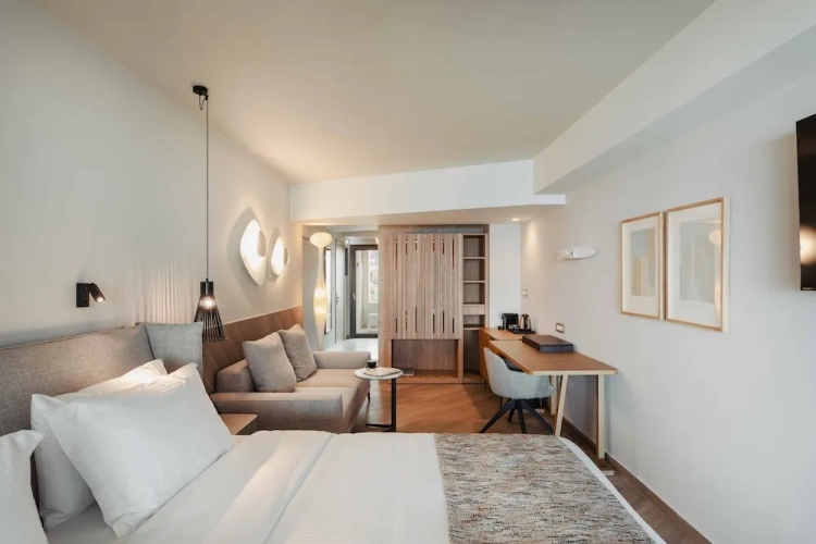 Luxury room