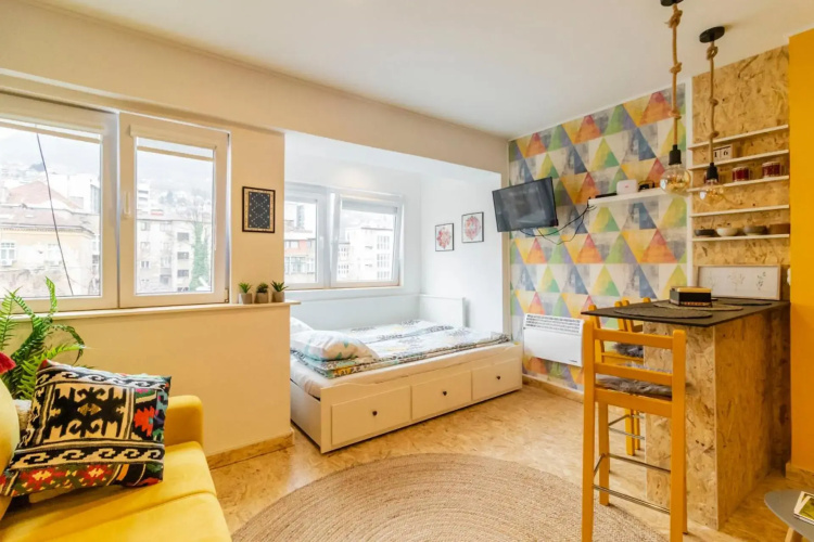 FestivalStreet Apartment