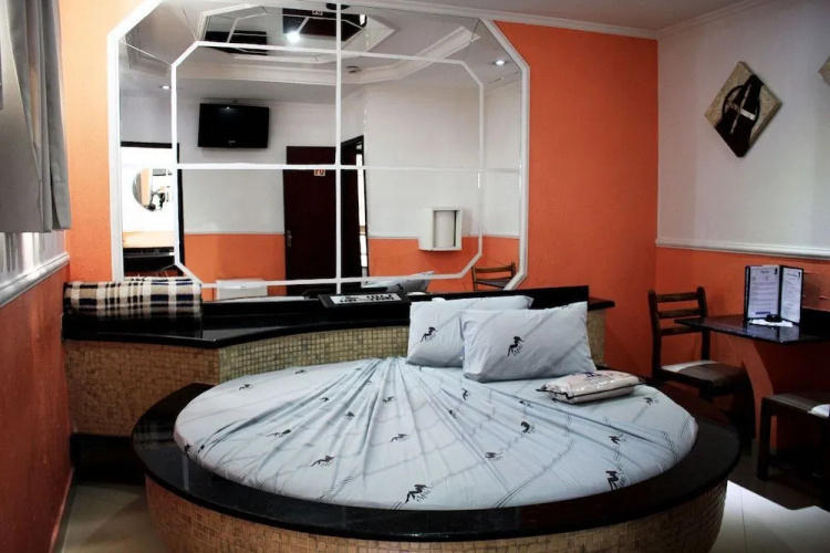 Hotel Bells