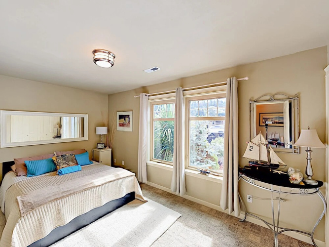 2254 Mariners Way Home