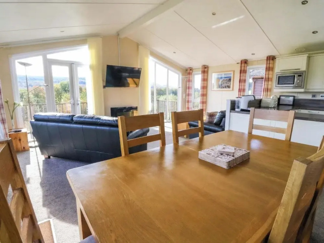 Crathie Lodge