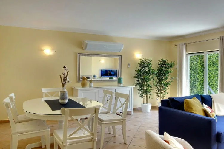 Eagle Eye Villa