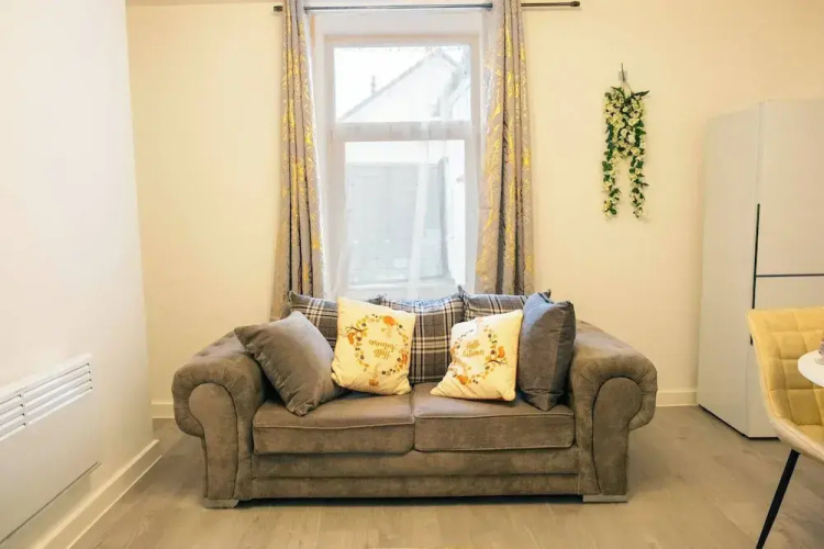 Central Cardiff Cozy 2BR Near Stadium Shops Uni
