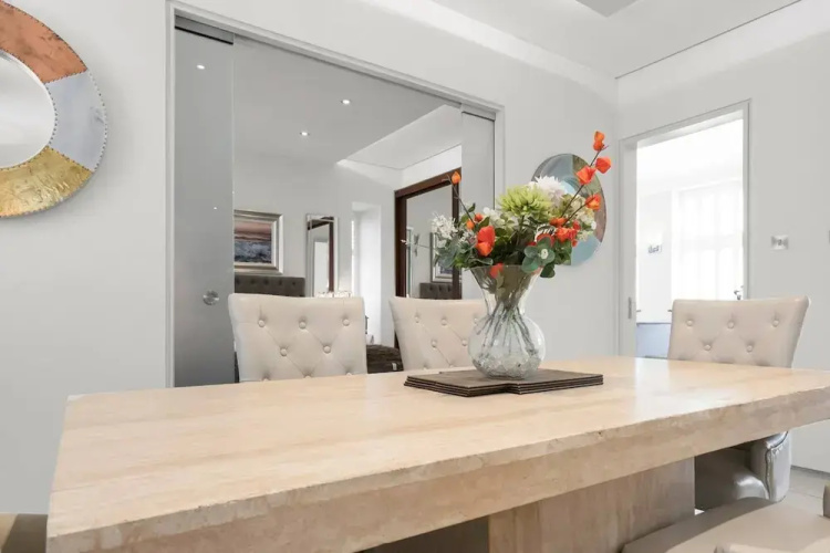 Chic Luxury - Central - Beach Access - Wind