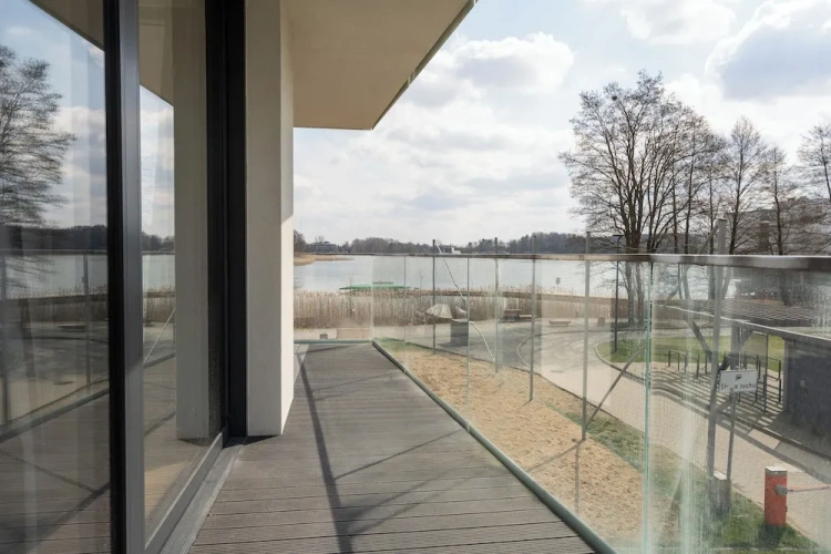 2 Bedrooms Apartment with lake view