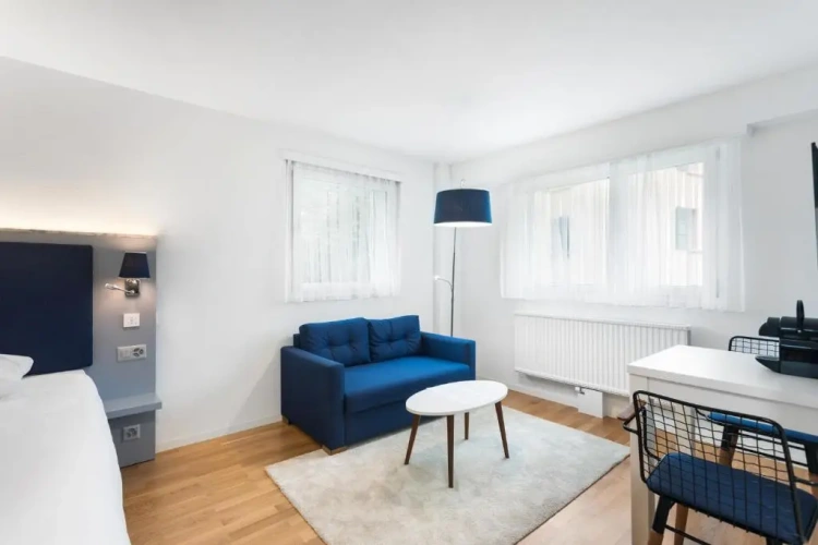 Deluxe Studio