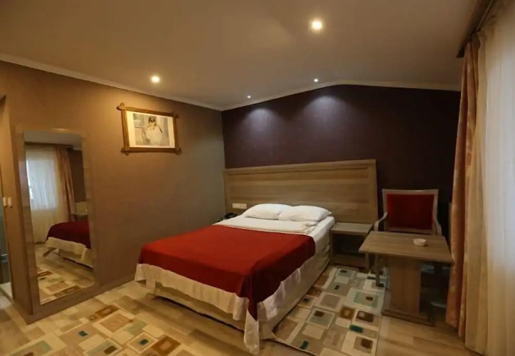 Standard Single room with partial sea view