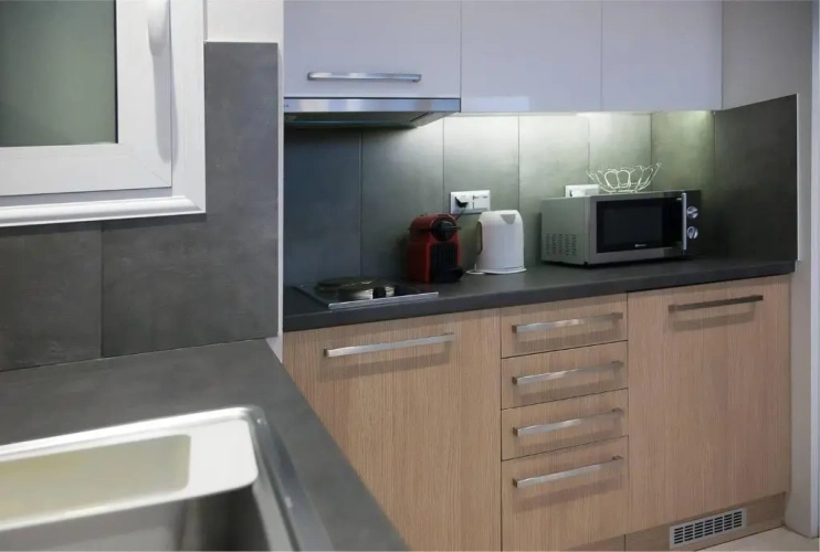 3 Bedrooms Apartment