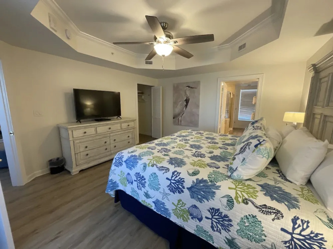 1107 Royale Palms 3 Bedroom Condo