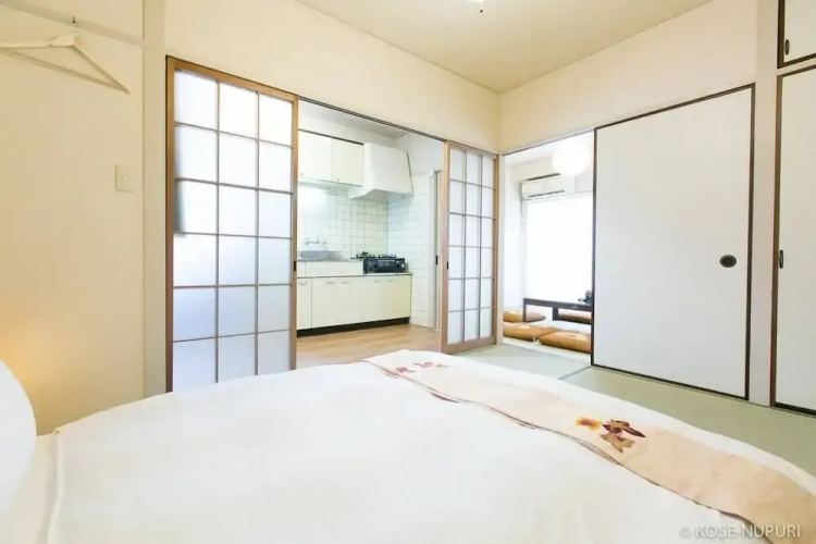 Aki Building 402