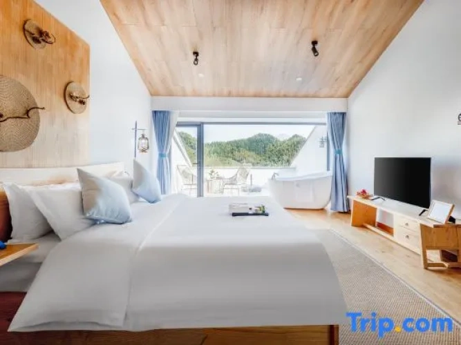 Standard Double room with sunrise view