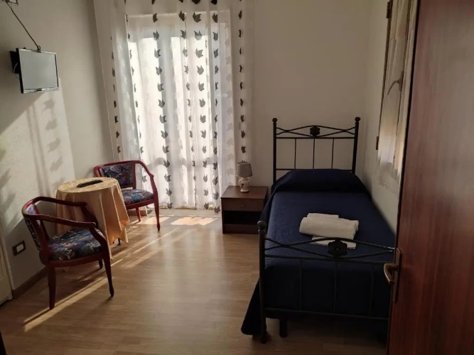 Standard Single room