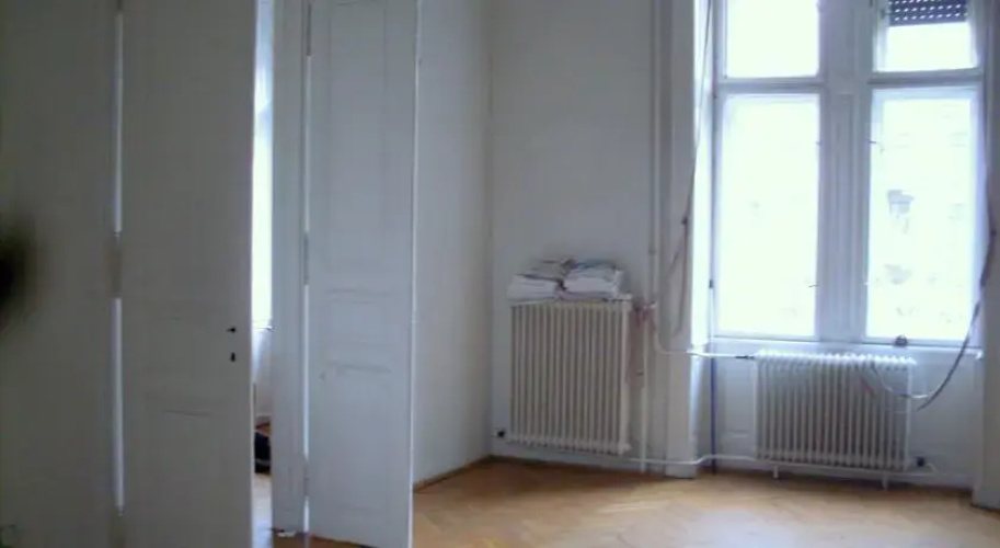 Sleepover City Center Hostel