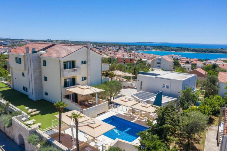 Sargas Suite 4 With Garden View