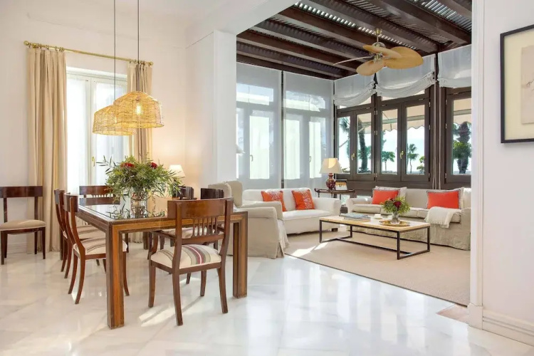 Genteel Home Paseo Marítimo