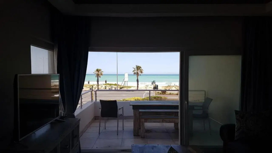 109 da Gama on Beach