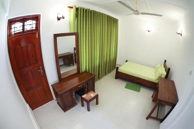 12 B Lewella Road, Kandy.
