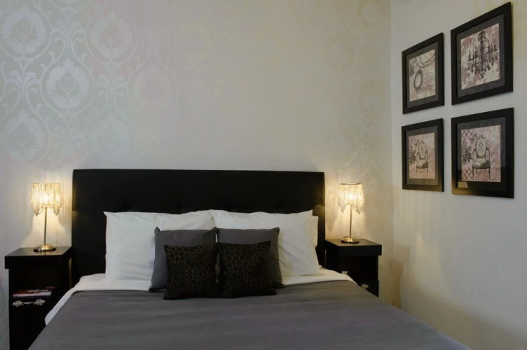 Neve Tsedek Charm Hotel