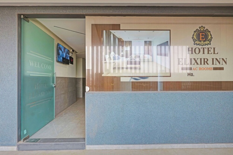 Fabhotel Elixir Inn - Surat