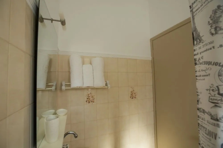 Ilaeira rooms