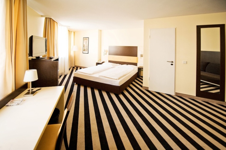 Large Double room