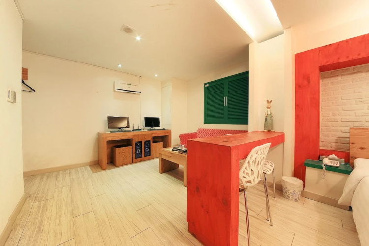 Hotel Tomgi