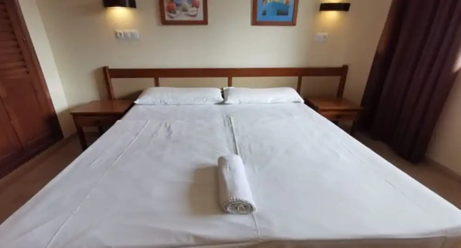 1 Bedroom Family Apartment with pool view