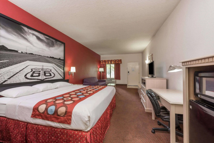 Quality Inn & Suites Sunport Airport Albuquerque