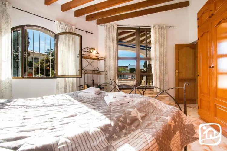 Villa Colibri by Abahana Villas