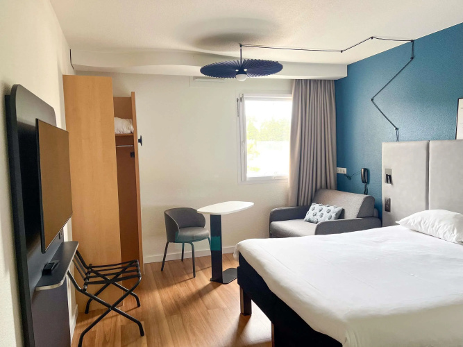 ibis Martigues