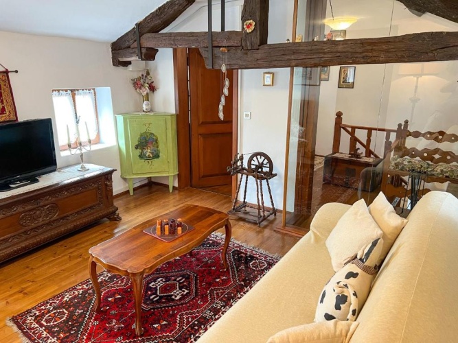 2 Bedrooms Cottage