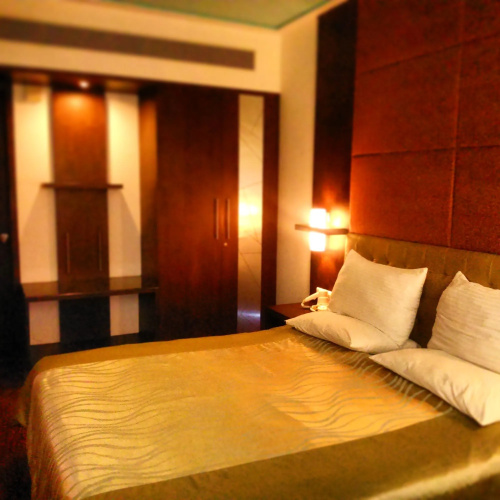 Srinivas Saffron Hotel