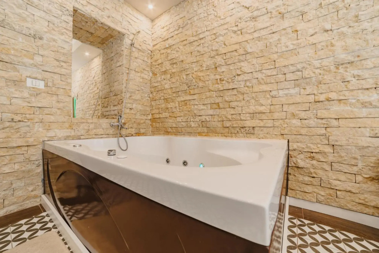 Romantic Jacuzzi Belleview Studio