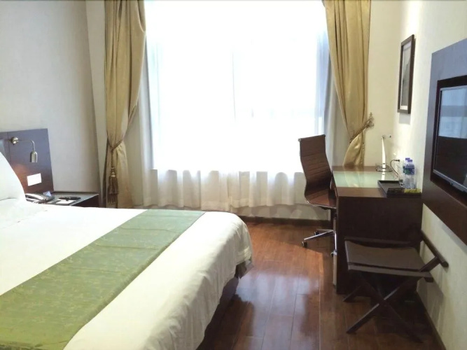 He Yin Hotel