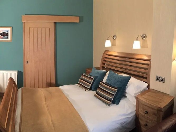 Channel View Hotel