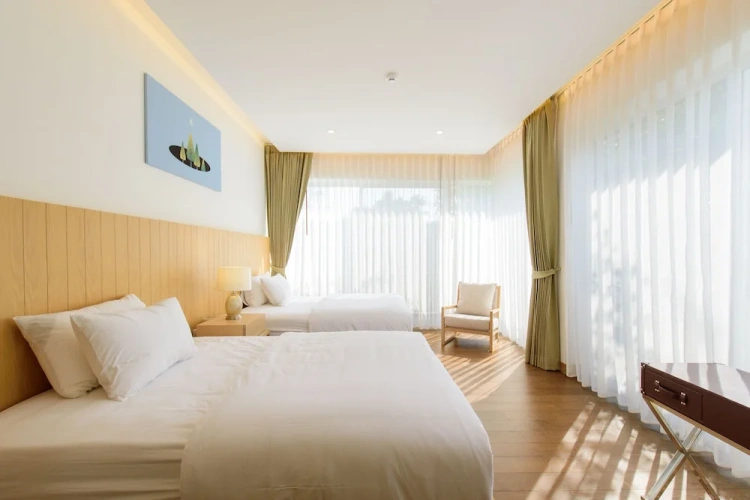 Deluxe Suite