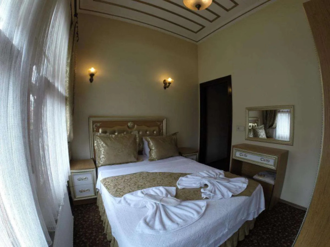 Blue Eye Suites